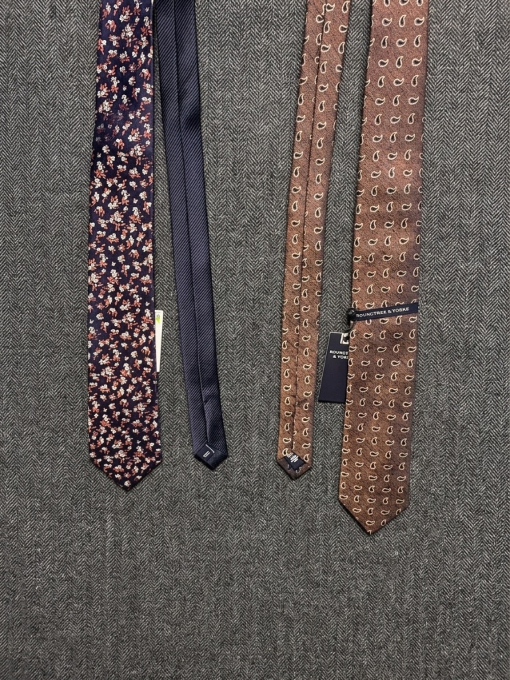 2pc RoundTree Yorke Pieces: Brand New Floral & Paisley Silk-Like Neckties